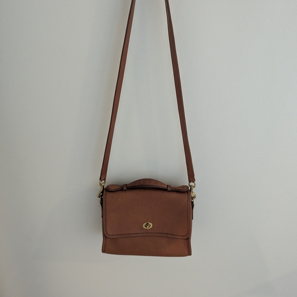 Coach Handbags - Coach Tan Leather Crossbody Bag